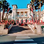 Menotti Holiday House