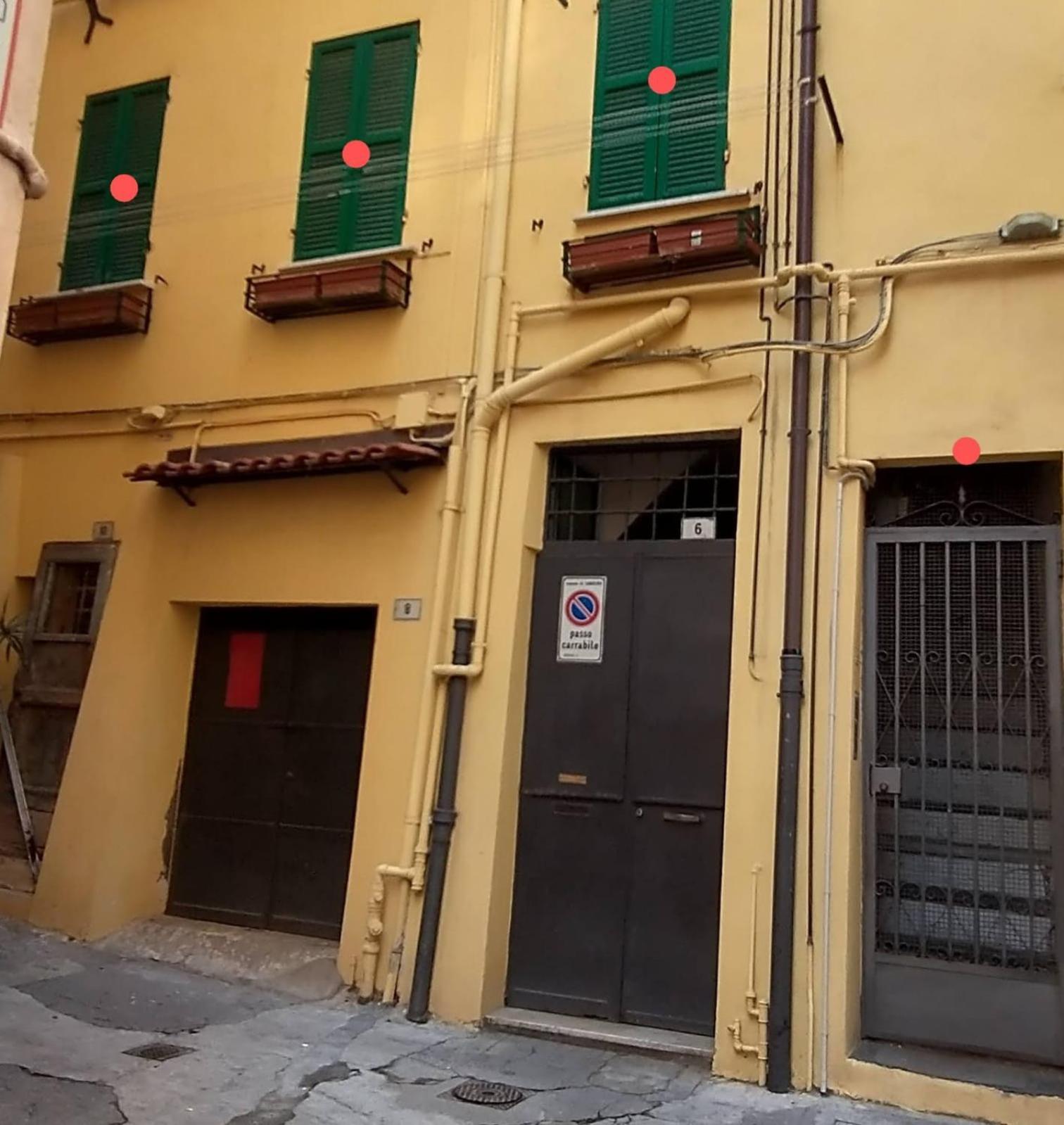 Menotti House *